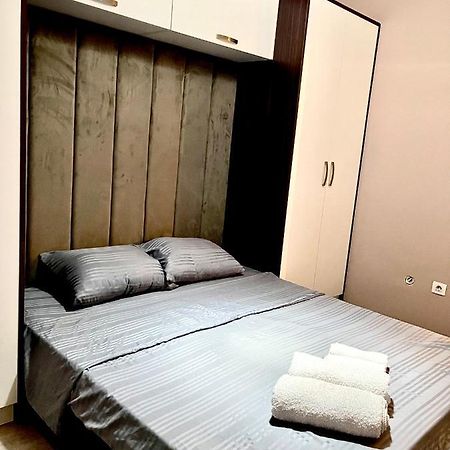 פרישטינה Top Apartment מראה חיצוני תמונה